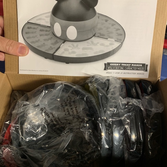 MICKEY MOUSE GUMMY MAKER - Picture 2 of 4